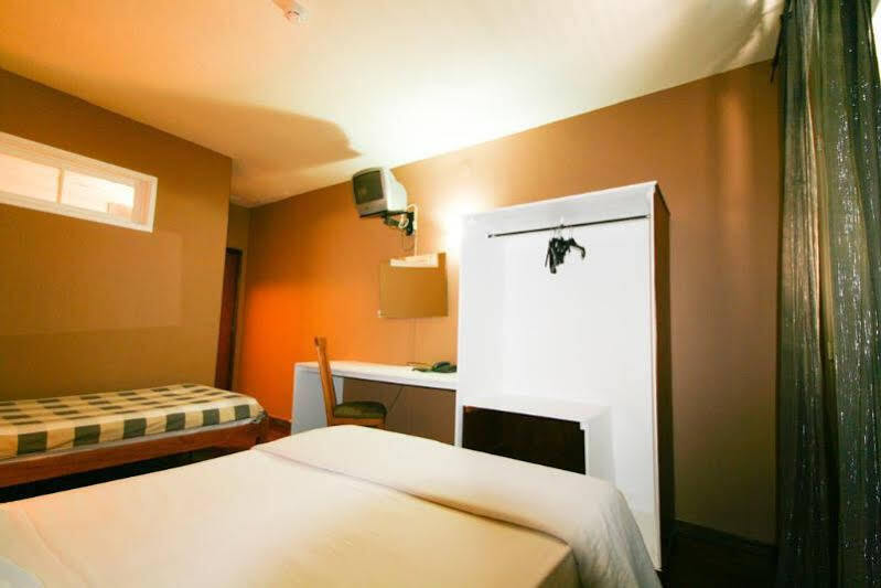 Отель Residencial Funchal Экстерьер фото